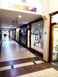 Burlington Square (D7), Retail #548438591